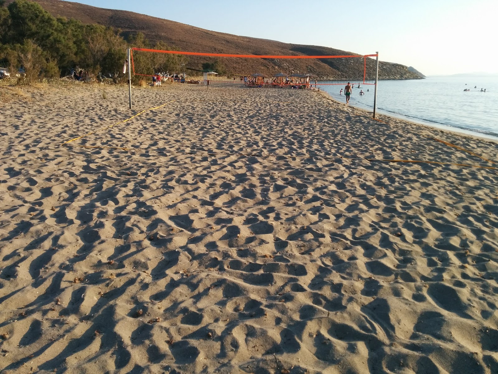 Foto de Zematas beach - lugar popular entre os apreciadores de relaxamento