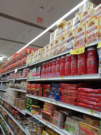 Supermarket «Food Fair La Gran Marqueta», reviews and photos, 946 Market St, Paterson, NJ 07513, USA