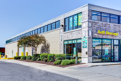 Self-Storage Facility «Metro Self Storage», reviews and photos, 9501 W Grand Ave, Franklin Park, IL 60131, USA