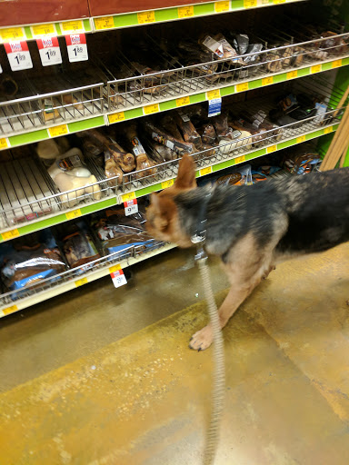 Pet Supply Store «PetSmart», reviews and photos, 2861 Veterans Memorial Pkwy, St Charles, MO 63303, USA