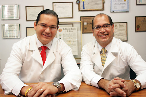 Centro Dental de El Salvador Dr. Rene Morales