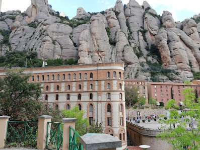 Hotel Montserrat Carrer del Carme, 54, 17310 Lloret de Mar, Girona, España