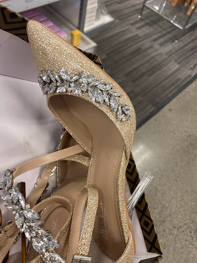 Department Store «Nordstrom Rack East Bay Bridge Shopping Center», reviews and photos, 3839 Emery St, Emeryville, CA 94608, USA