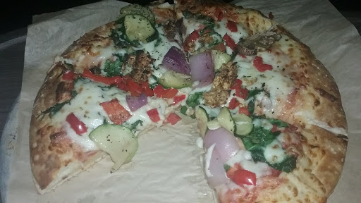 Movie Theater «Studio Movie Grill», reviews and photos, 2880 Holcomb Bridge Rd, Alpharetta, GA 30022, USA