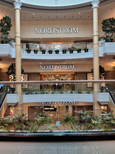 Department Store «Nordstrom Somerset Collection», reviews and photos, 2850 W Big Beaver Rd, Troy, MI 48084, USA