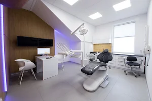 JZ Dent - stomatologia, implantologia, chirurgia image