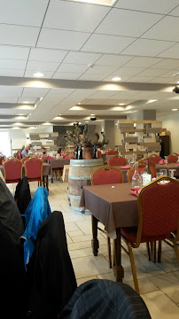 Atmosphère du Restaurant français Hôtel Restaurant Prunières à Peyre en Aubrac - n°8