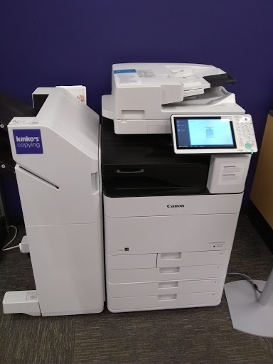 Print Shop «FedEx Office Print & Ship Center», reviews and photos, 2700 Annapolis Cir N g, Plymouth, MN 55441, USA