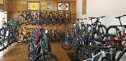 Bicycle Store «Landis Cyclery», reviews and photos, 712 W Indian School Rd, Phoenix, AZ 85013, USA
