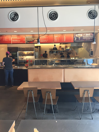 Mexican Restaurant «Chipotle Mexican Grill», reviews and photos, 4424 W Shaw Ave, Fresno, CA 93722, USA