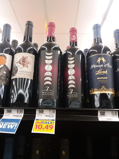 Grocery Store «Food Lion», reviews and photos, 15432 Rogers Clark Blvd, Bowling Green, VA 22427, USA