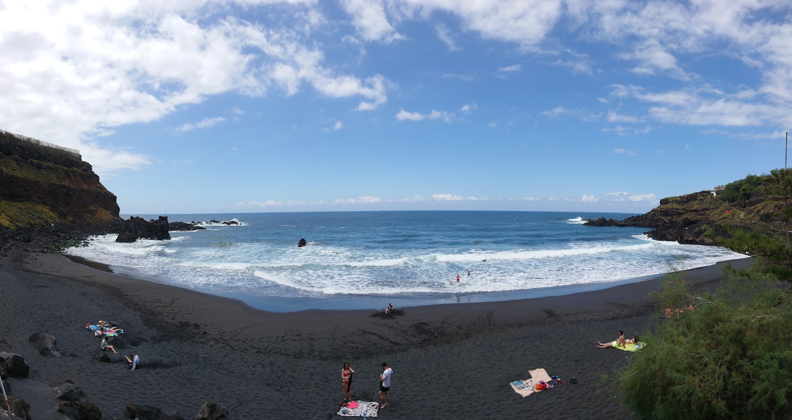 Foto de Playa del Bollullo área de servicios