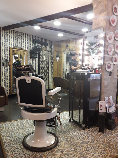 Vintage Hair Factory en Cáceres‎, Cáceres‎