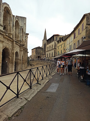 S.A.A.S. à Arles