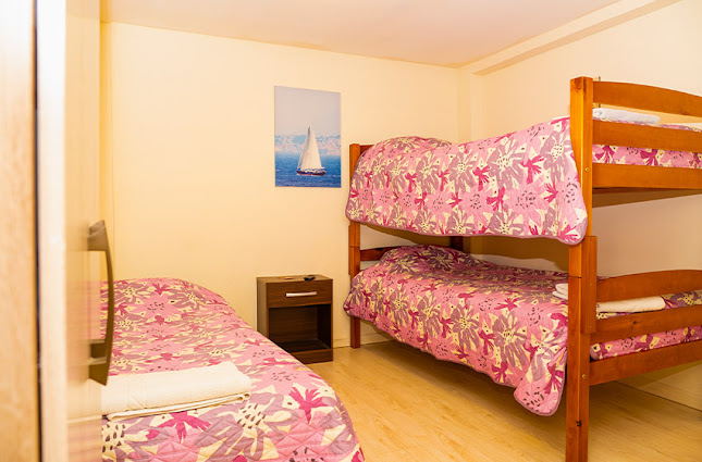 Teléfono de Hostal Del Tuto