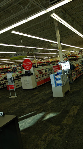 Office Supply Store «Staples», reviews and photos, 541B Lincoln St, Worcester, MA 01604, USA