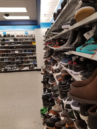 Clothing Store «Ross Dress for Less», reviews and photos, 201 E Main St, Alhambra, CA 91801, USA