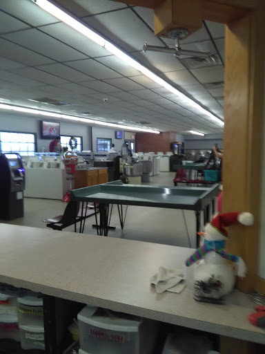 Laundromat «Stadium Cleaners», reviews and photos, 3313 Stadium Dr, Kalamazoo, MI 49008, USA