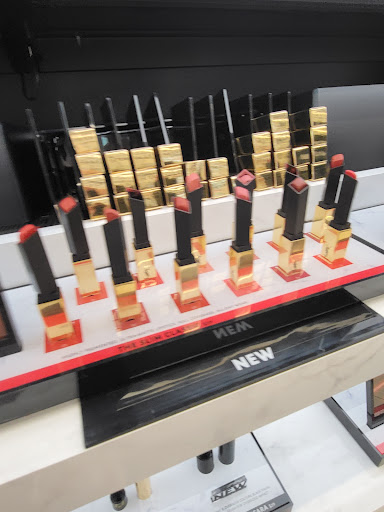 Cosmetics Store «SEPHORA», reviews and photos, 7479 N Kendall Dr, Miami, FL 33156, USA