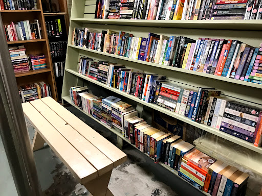 Used Clothing Store «T.E.A.M. Resale Shop», reviews and photos, 300 W Main St, Tomball, TX 77375, USA