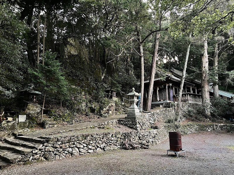 石垣尾神社