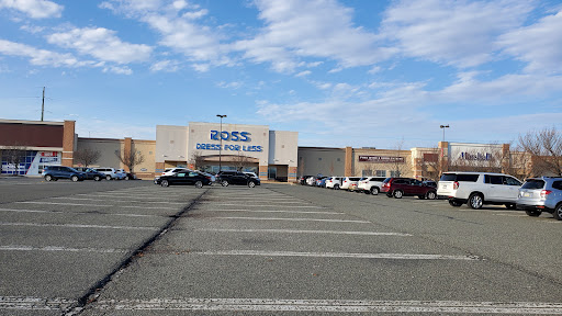 Clothing Store «Ross Dress for Less», reviews and photos, 2420 Chemical Rd, Plymouth Meeting, PA 19462, USA
