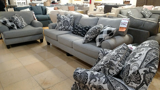 Furniture Store «Puritan Furniture», reviews and photos, 1061 New Britain Ave, West Hartford, CT 06110, USA