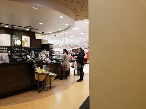 Department Store «Target», reviews and photos, 5901 Douglas Ave, Des Moines, IA 50322, USA