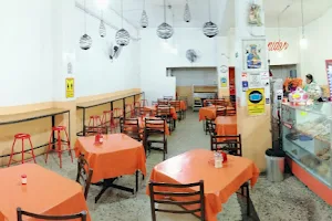 Cafetería Peña image