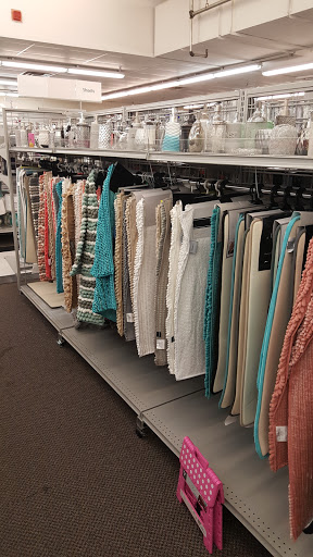 Clothing Store «Burlington Coat Factory», reviews and photos, 9321 Telegraph Rd, Redford Charter Twp, MI 48239, USA