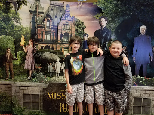 Movie Theater «Regal Cinemas Beaver Creek 12», reviews and photos, 1441 Beaver Creek Commons Dr, Apex, NC 27502, USA