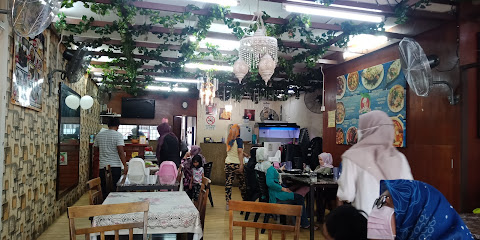 Hanie's Cafe