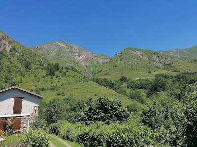 Ferme ou ont séjourné les deux bergers visionnaires de ND de la salette à La Salette-Fallavaux