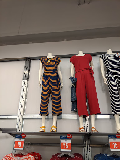 Clothing Store «Old Navy», reviews and photos, 1172 Great Mall Dr, Milpitas, CA 95035, USA