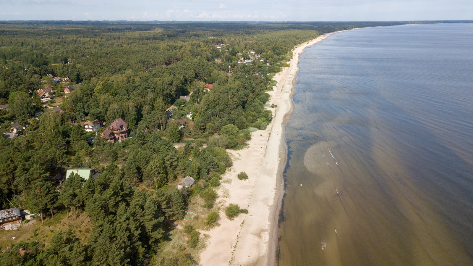 Foto von Apsuciems beach - beliebter Ort unter Entspannungskennern