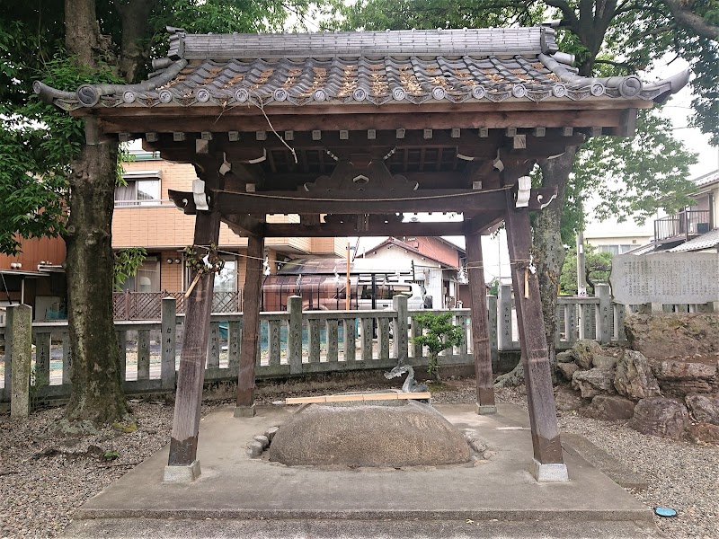 御井神社