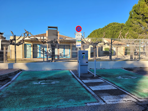 Borne de recharge de véhicules électriques RÉVÉO Charging Station Codolet
