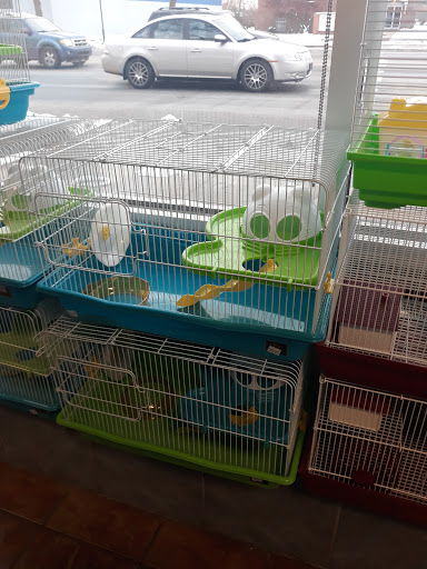 Pet Supply Store «House of Pets Inc», reviews and photos, 29500 Ford Rd, Garden City, MI 48135, USA