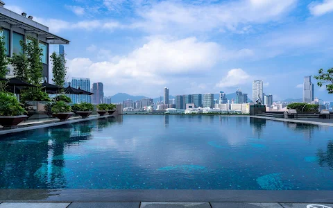 Four Seasons Hotel Hong Kong image