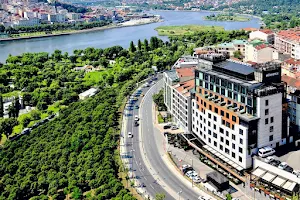 Mövenpick Hotel Istanbul Golden Horn image