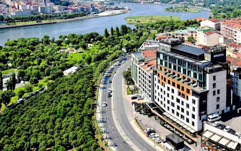 Mövenpick Hotel Istanbul Golden Horn image