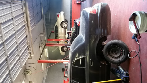 Auto Repair Shop «Llantera Munoz», reviews and photos, 95 W Main St, Avondale, AZ 85323, USA