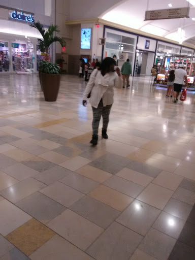 Outlet Mall «The Outlets at Bergen Town Center», reviews and photos, 1 Bergen Town Center, Paramus, NJ 07652, USA