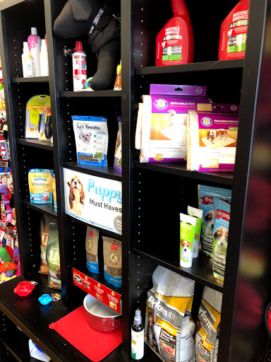 Pet Store «Pet Valu», reviews and photos, 1061 W Main St #12, Branford, CT 06405, USA