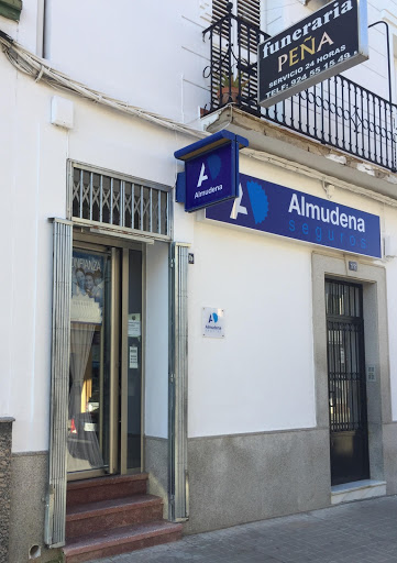 Funeraria Peña (Oficinas en Avda. Cameranos 12 de Zafra) en Badajoz