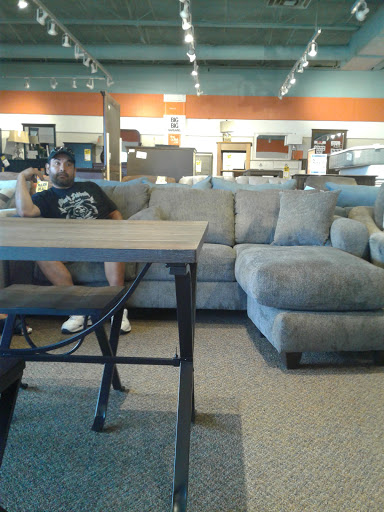 Furniture Store «Gardner-White Furniture», reviews and photos, 7680 Telegraph Rd, Taylor, MI 48180, USA
