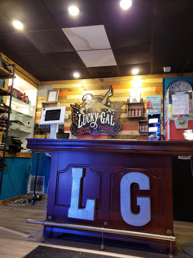 Lucky Gal Tattoo & Piercing, 3023 SW 9th St, Des Moines, IA 50315, USA, 
