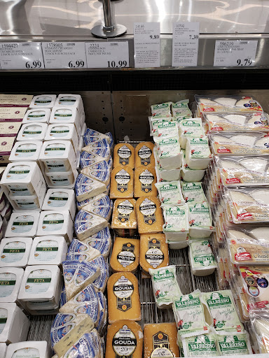 Warehouse store «Costco Wholesale», reviews and photos, 1800 Cavitt Dr, Folsom, CA 95630, USA