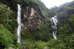 ब्ल्याङ्जे झरना Blyangje Waterfall image