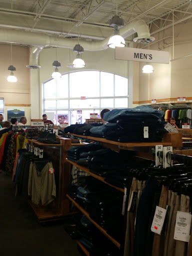 Clothing Store «L.L. Bean Outlet», reviews and photos, 1 Freeport Village Station, Freeport, ME 04033, USA